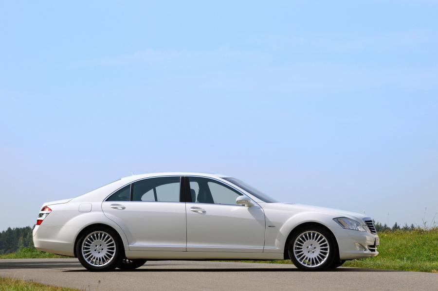  Mercedes-Benz S320 CDI BlueEFFICIENCY 2009 года  (фото 6 из 10)